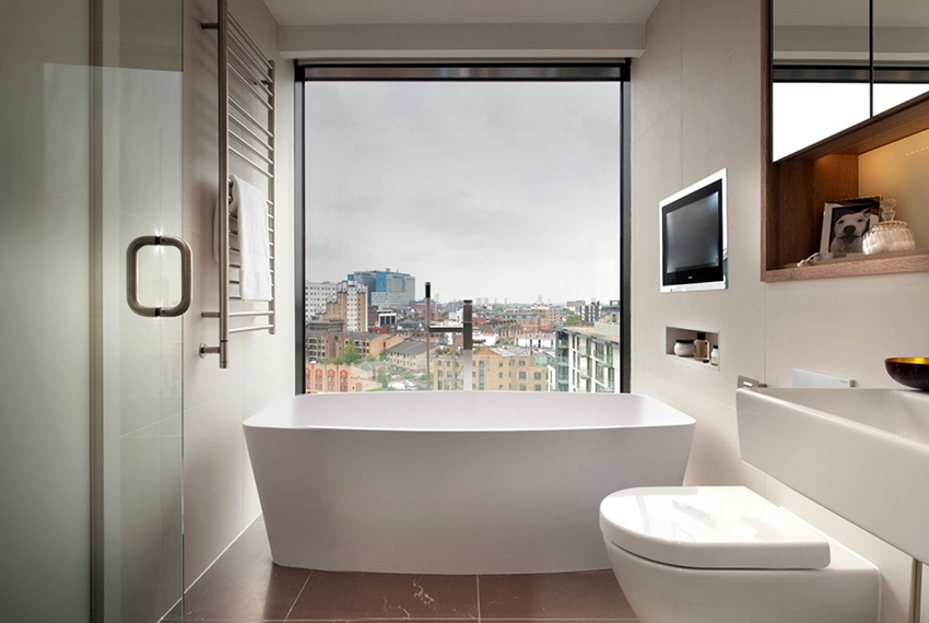 Tub with view 1a242