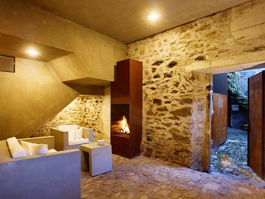 Renovated stone home by Wespi de Meuron Romeo Architetti 16 aaa78